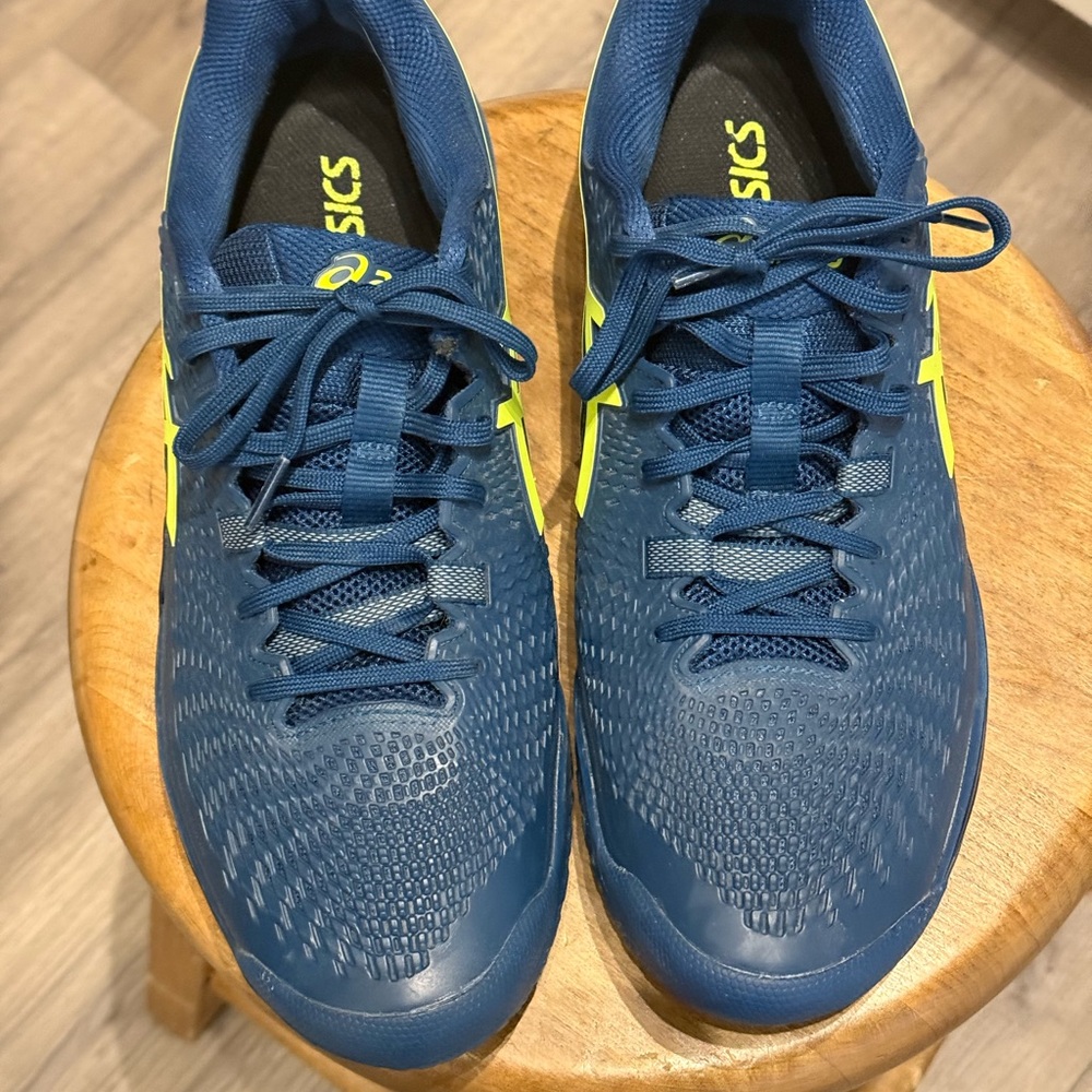 ASICS Resolution Gel 9 men’s size 10.5